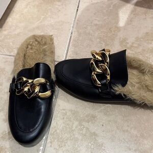 Dream Pairs Black Mules with Gold Chain and Fur Lining